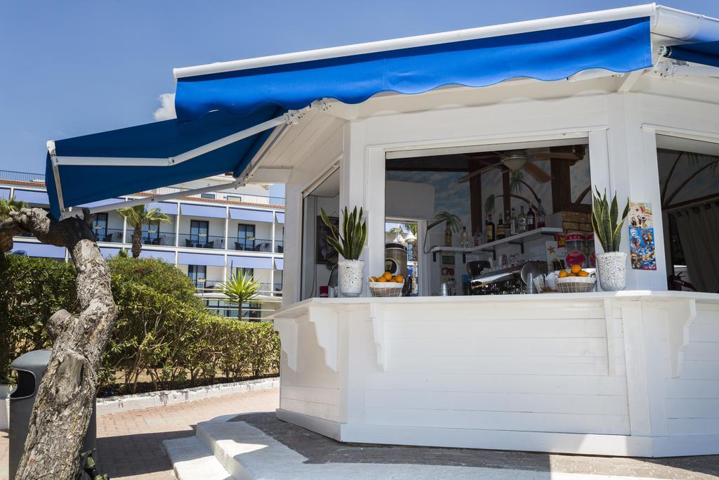 Ticho'S Greenblu Hotel Кастеланета Марина Екстериор снимка